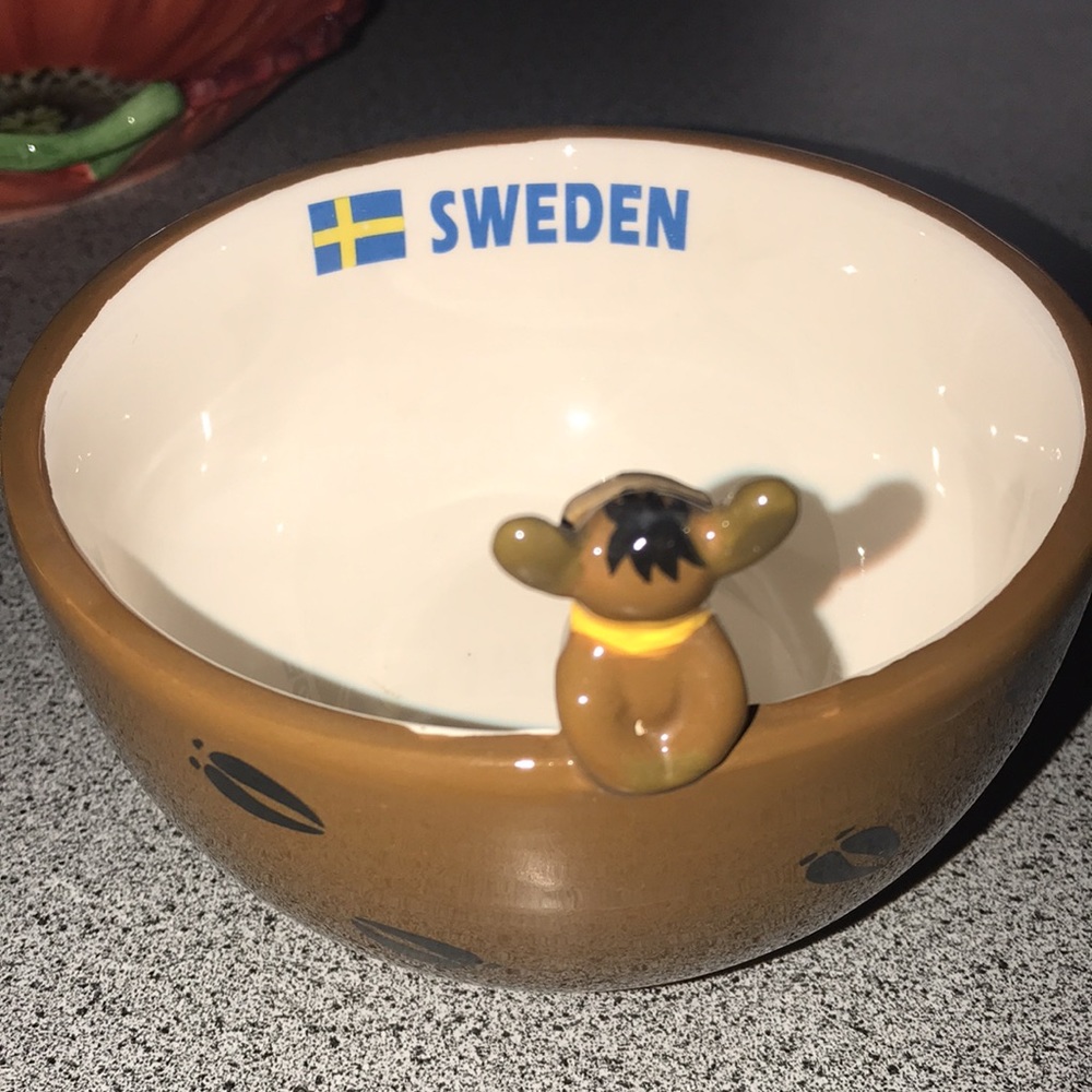 NWT Sweden Moose bowl